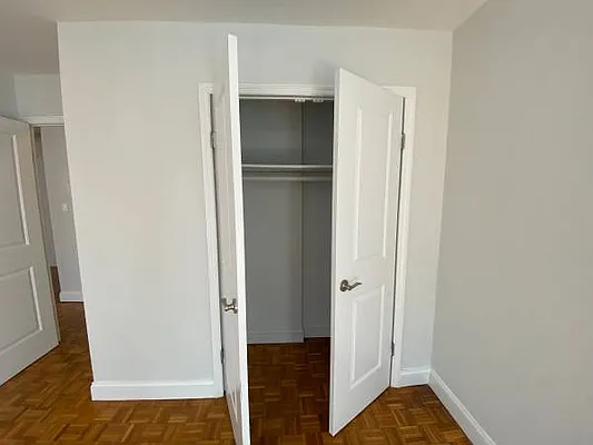 Rented by Zjama Realty Corp | media 8