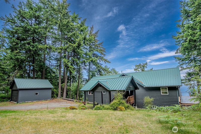2nd image of 105 Windfall Lane