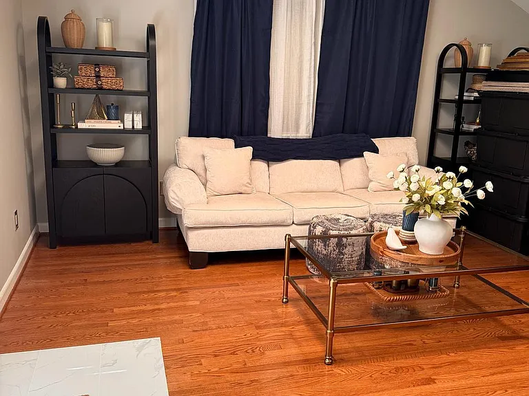 204 Whispering Wind Ct SE — Photo 8