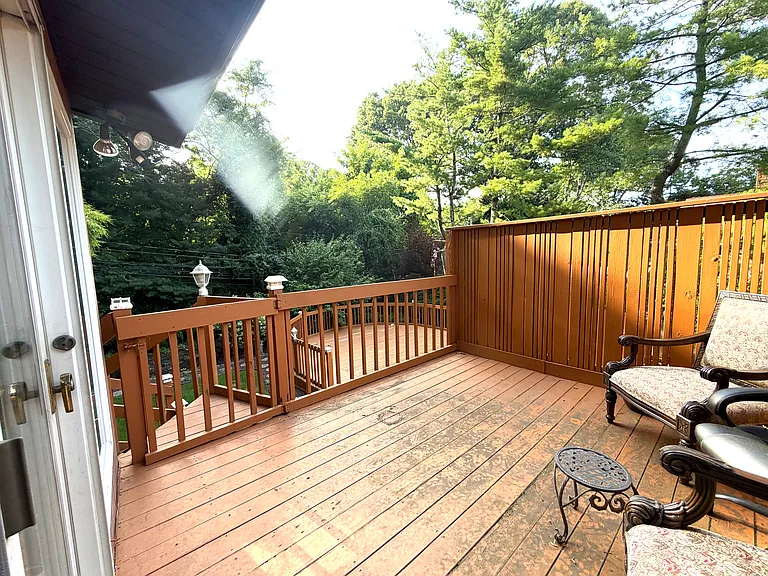 52 Deepdale Dr #1 — Photo 29