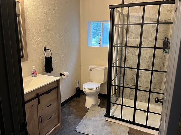 5th image of 3435 Tobacco Rd