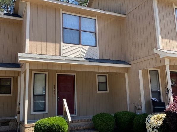 1248 N Forest Dr, Fayetteville, NC 28303