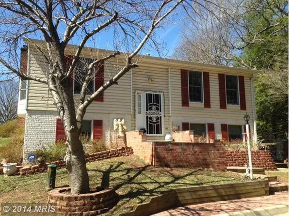 5817 Shana Pl, Burke, VA 22015