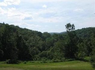 Dickinson Hill Rd, Russell, MA 01071