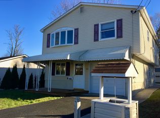 552 Main St, Landing, NJ 07850