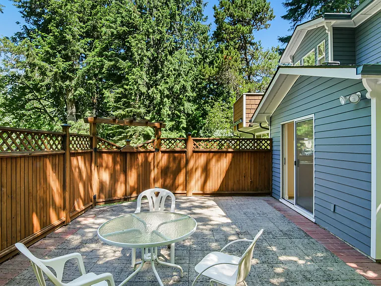 21017 SE 82nd St — Photo 47