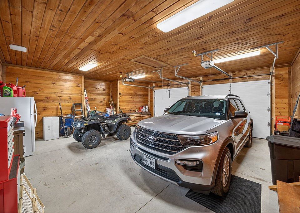 43rd image of 751 Bear Knob Ln
