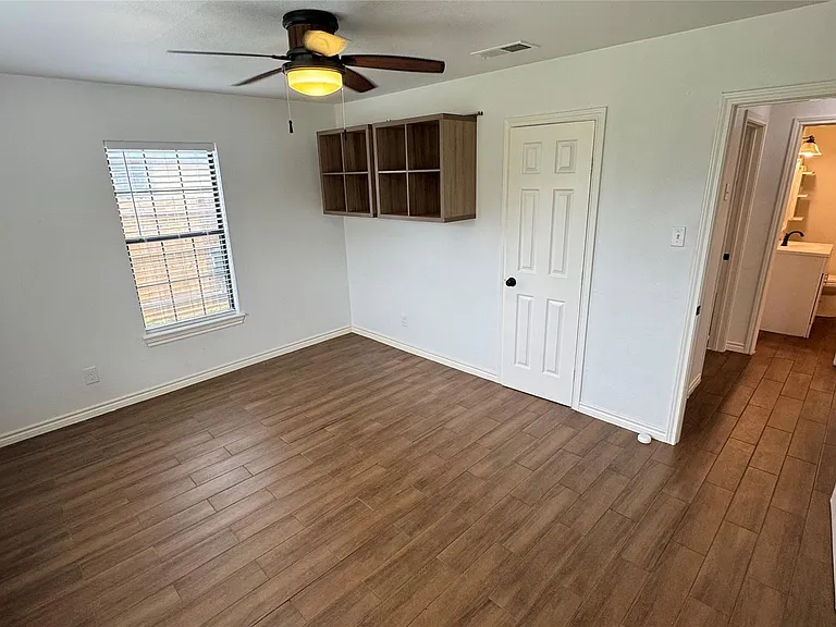 221 Hyta St — Photo 20