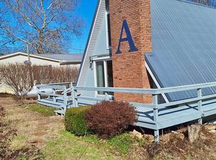 54 Park Pl E, Cadiz, KY 42211