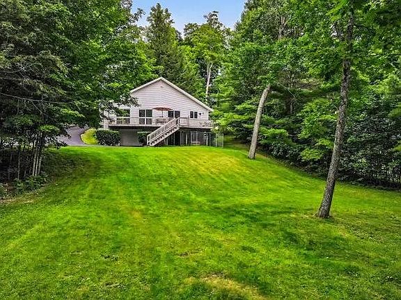 3rd image of 87 Maple Ridge Drive