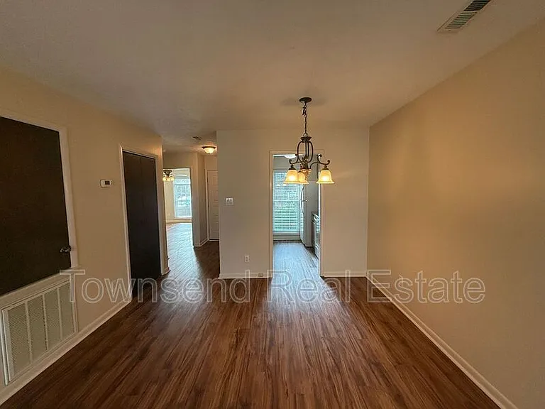 2752 Helaman Ct #3 — Photo 5