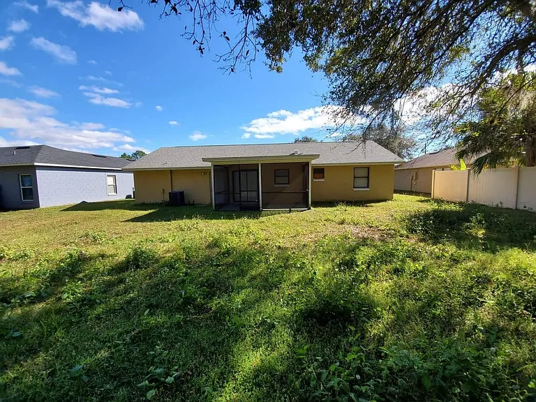 837 Del Prado Dr — Photo 10