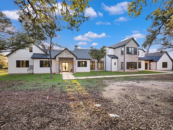 2nd image of 31952 Smithson Valley