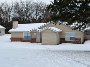 1711 Chaddsford Dr APT B, Jefferson City, MO 65109