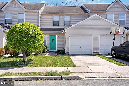 16 Highmeadows Dr Photo 1