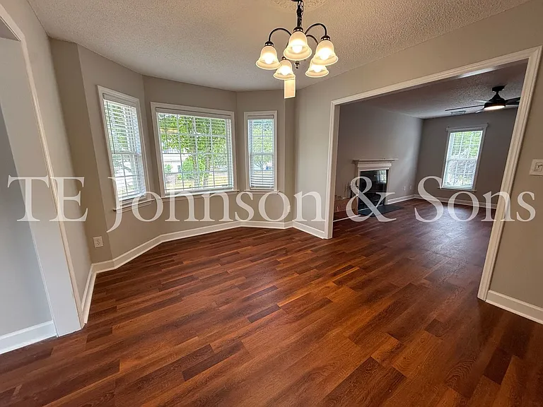 1878 Camden Forest Dr — Photo 9