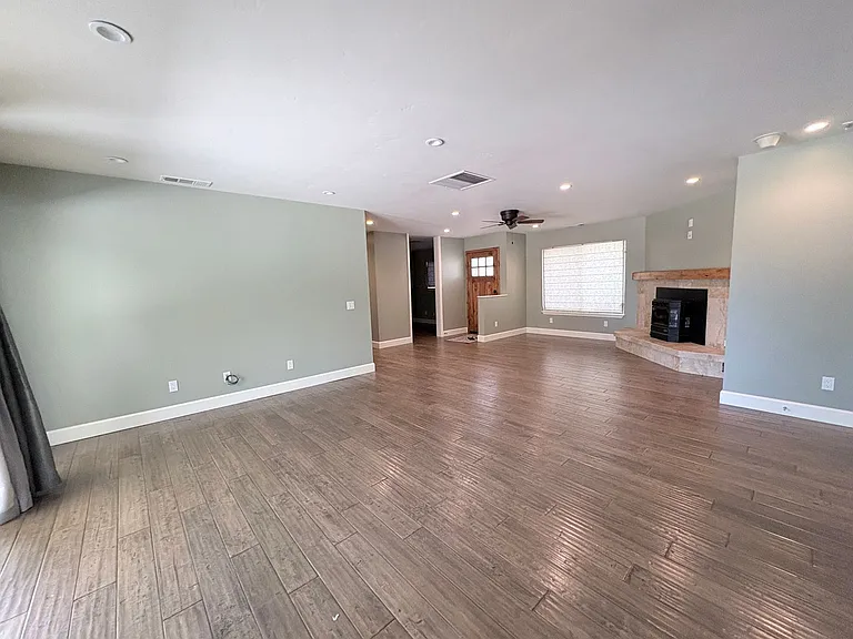 316 Altair Cir — Photo 5