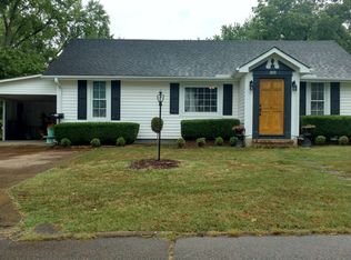 303 Forest St, Greenfield, TN 38230