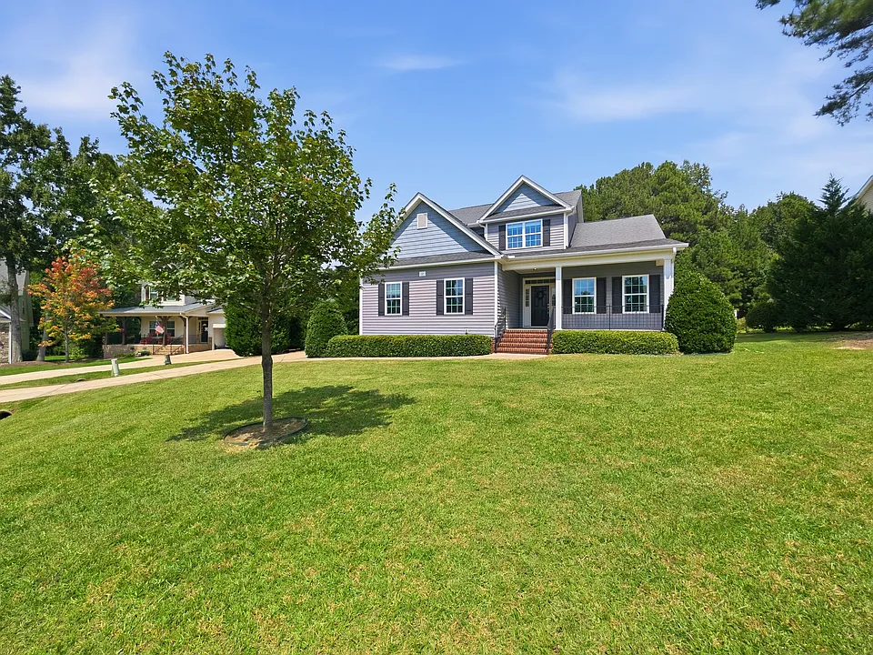 12 Surrey Ct