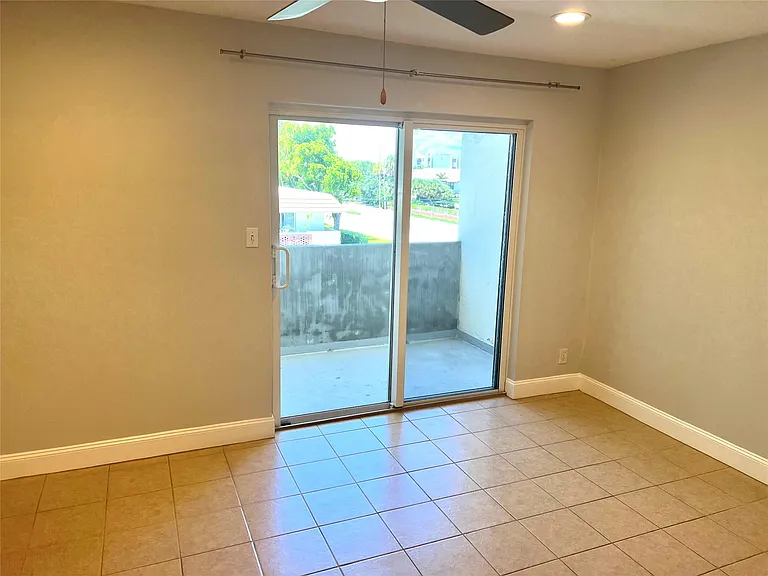 2840 NE 14th St #314A — Photo 8