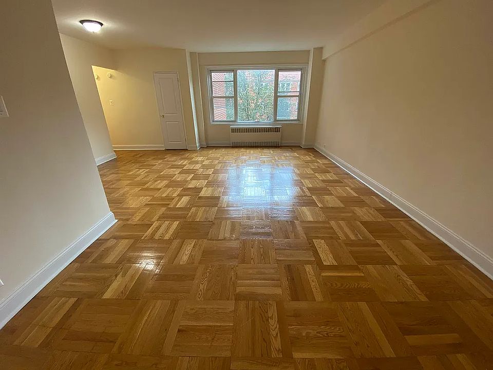 1st image of 11045 Queens Blvd #12