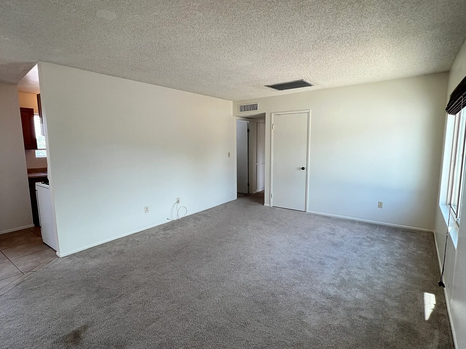 2 bed, 800 sqft, $1,100 — Photo 1