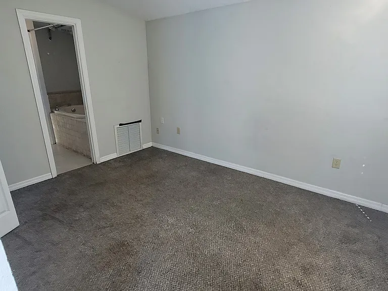 10202 Cutten Green Ct — Photo 6