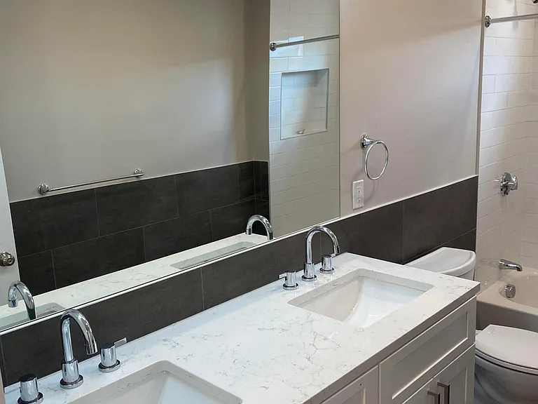 45 Fox St — Photo 3