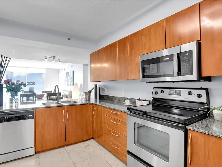 1200 Brickell Bay Dr #3515 — Photo 12