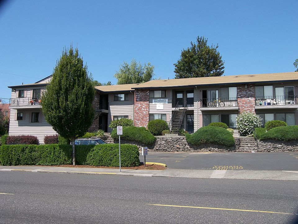Building Photo 3