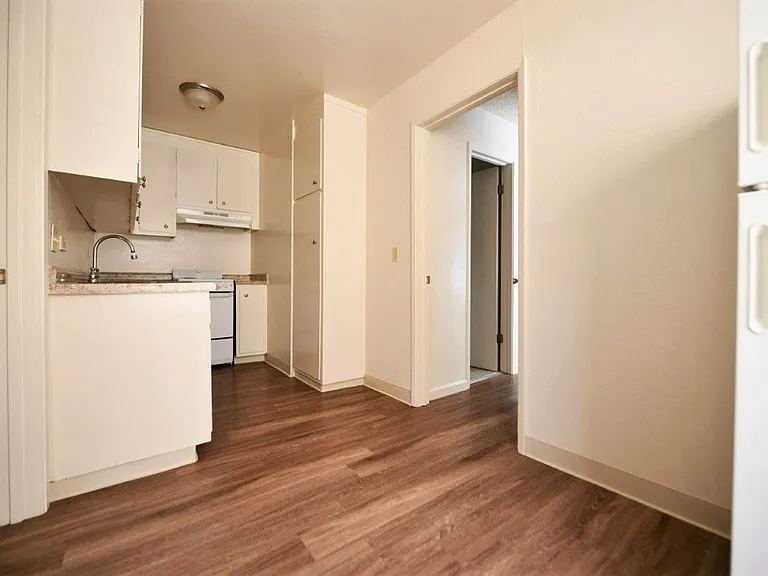 2535 Ellsworth St — Photo 18