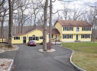 235 Scatacook Ln, Southbury, CT 06488