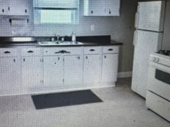 55 West St #1, Clinton, MA 01510