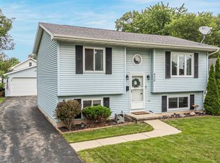 830 Osborn Ave, Oshkosh, WI 54902