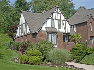 409 Forest Highlands Dr, Pittsburgh, PA