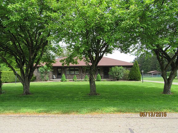 2nd image of 3-7 Foster Dr