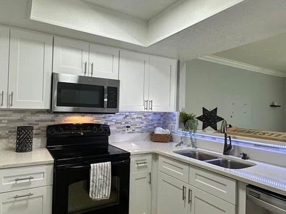 5th image of 2412 Summerfield Pl