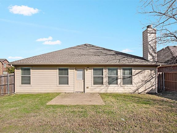 5th image of 960 Bowie Dr