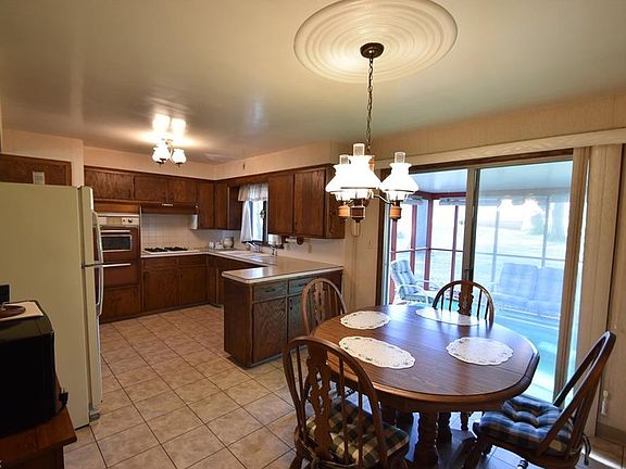 5th image of 1145 Sharlene Dr