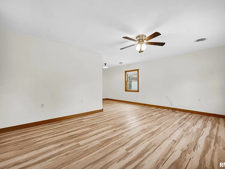 108 Radisson Rd — Photo 2