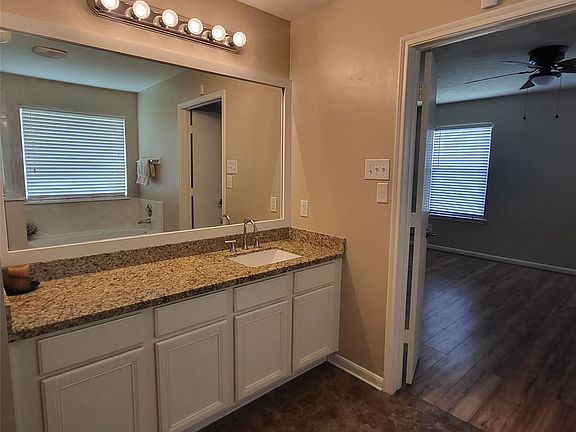5th image of 7302 Legacy Pines Dr