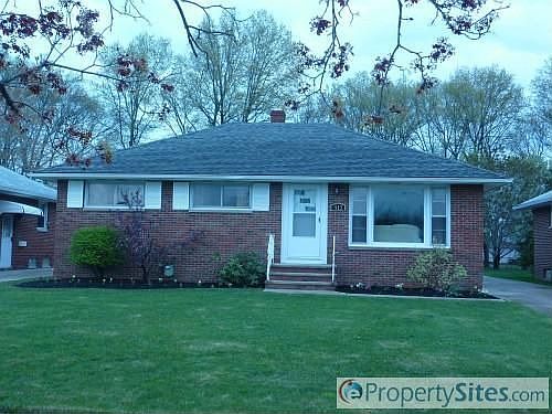 1st image of 913 Elmwood Ave