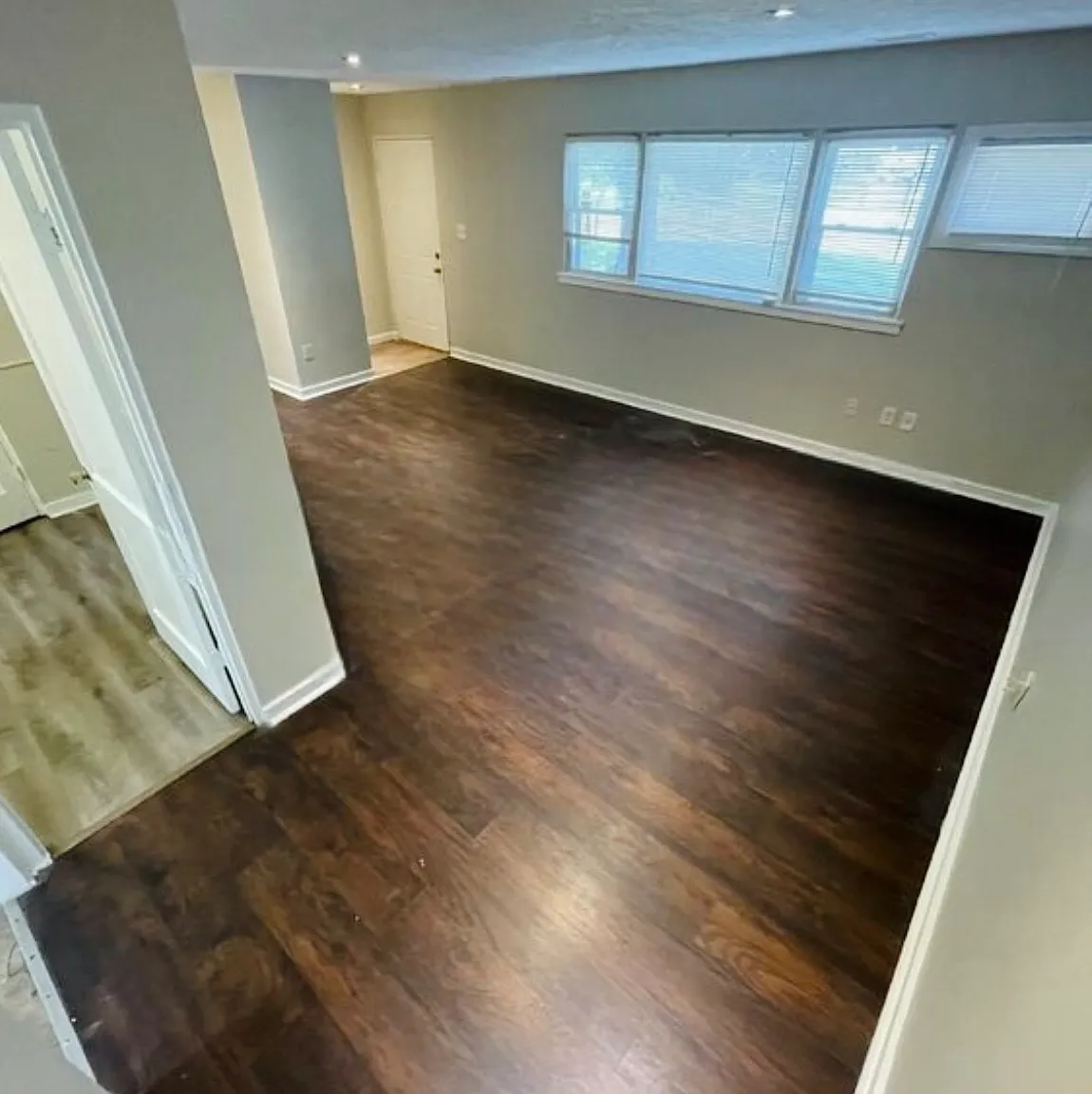 3 bed, 1125 sqft, $1,300 — Photo 4