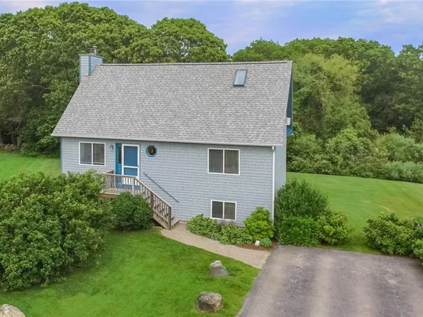 5 Alexander Dr, Narragansett, RI 02882