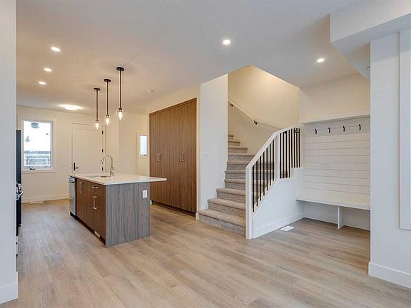 5th image of 2126 W 7th St NW