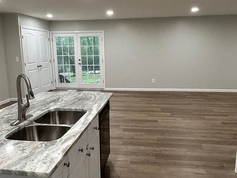 609 Sherwood Dr — Photo 6