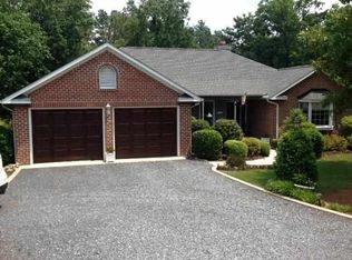 140 Pitch Pine Ln, Pinehurst, NC 28374