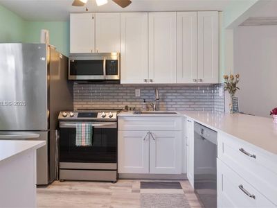 8605 W Sample Rd APT 202, Coral Springs, FL, 33065