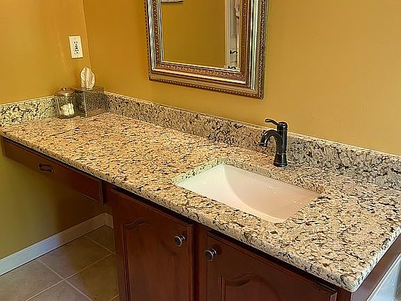 2nd image of 4232 Georgian Oaks Dr