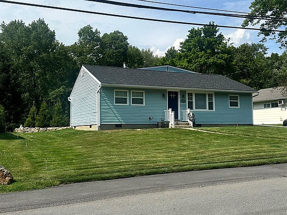 2nd image of 754 Locksley Road